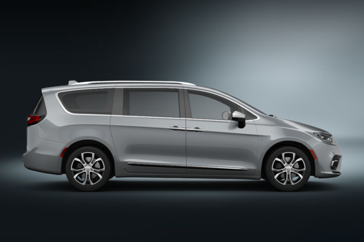 chrysler pacifica van silber 2018