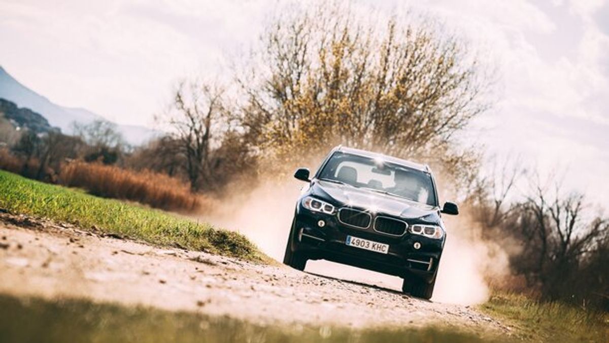 Erleben Sie die Freude am Fahren eines BMWs