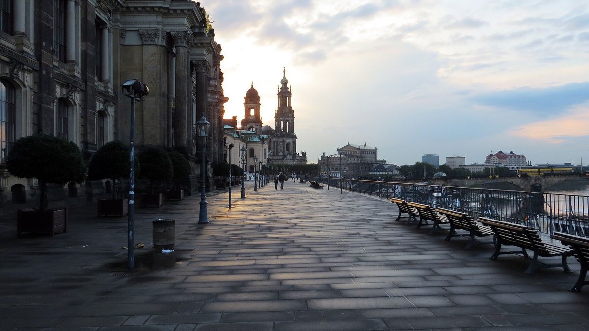 Car Rental in Dresden SIXT rent a car