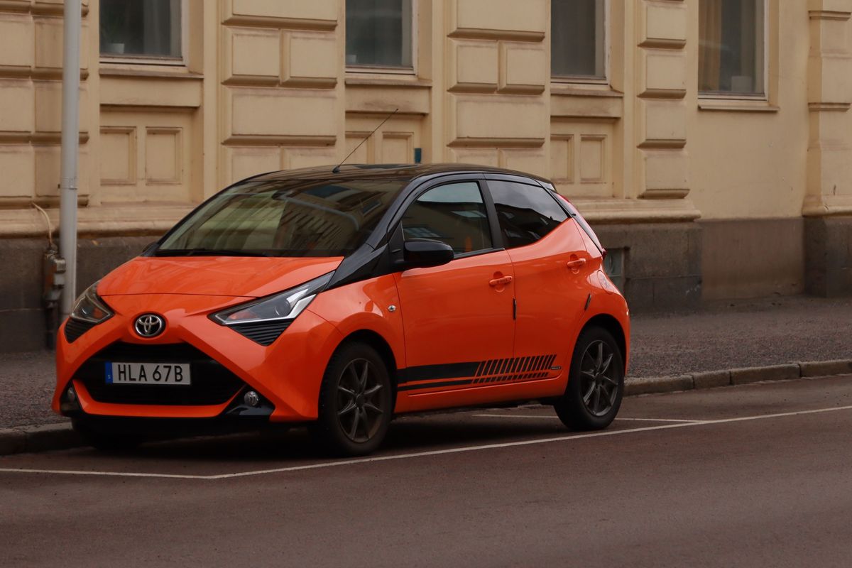 Modelos Toyota disponíveis para aluguer na SIXT em Portugal