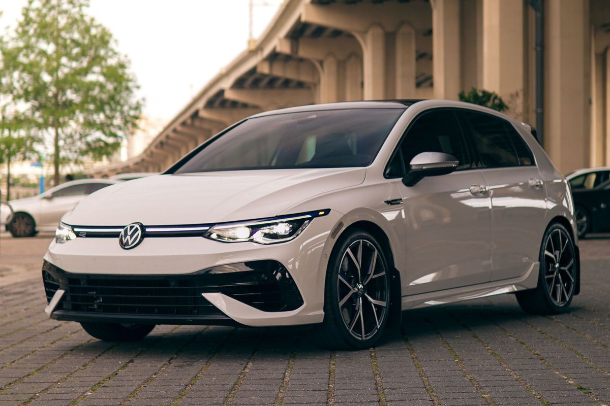 Modelos Volkswagen disponíveis para aluguer na SIXT em Portugal