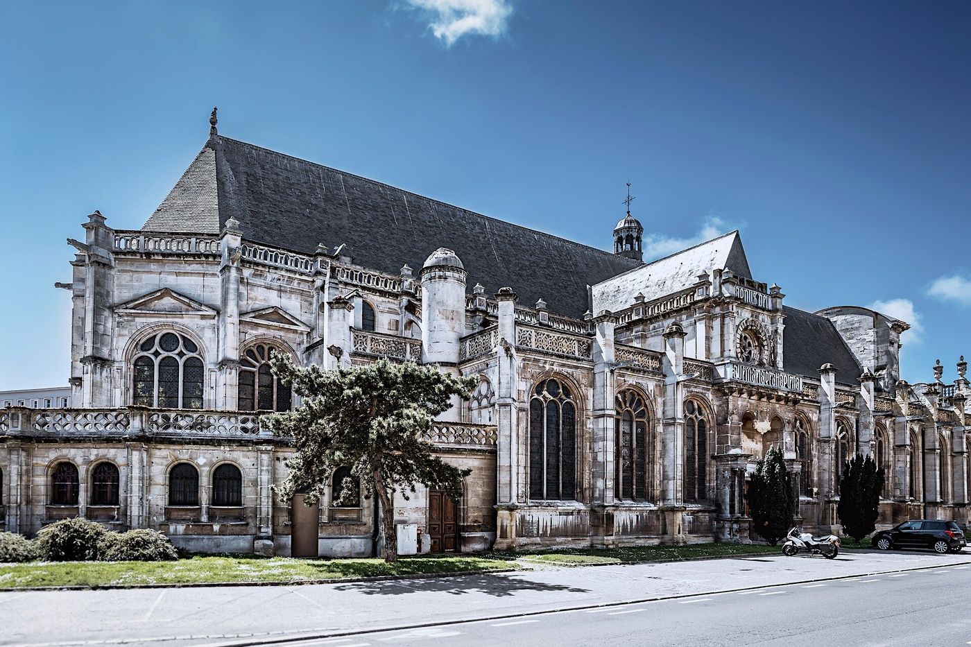 Car Rental in Le Havre SIXT rent a car