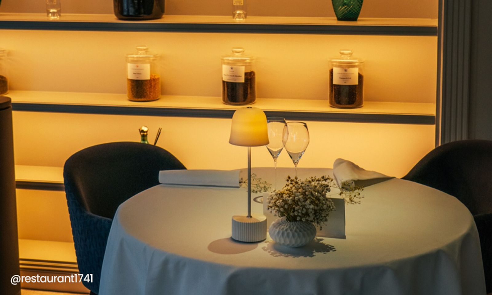 Le 1741 face au Palais Rohan à Strasbourg