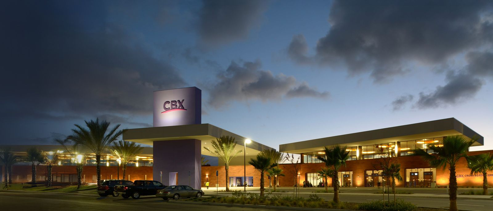 Alquiler de coches en Cross Border Xpress (CBX)