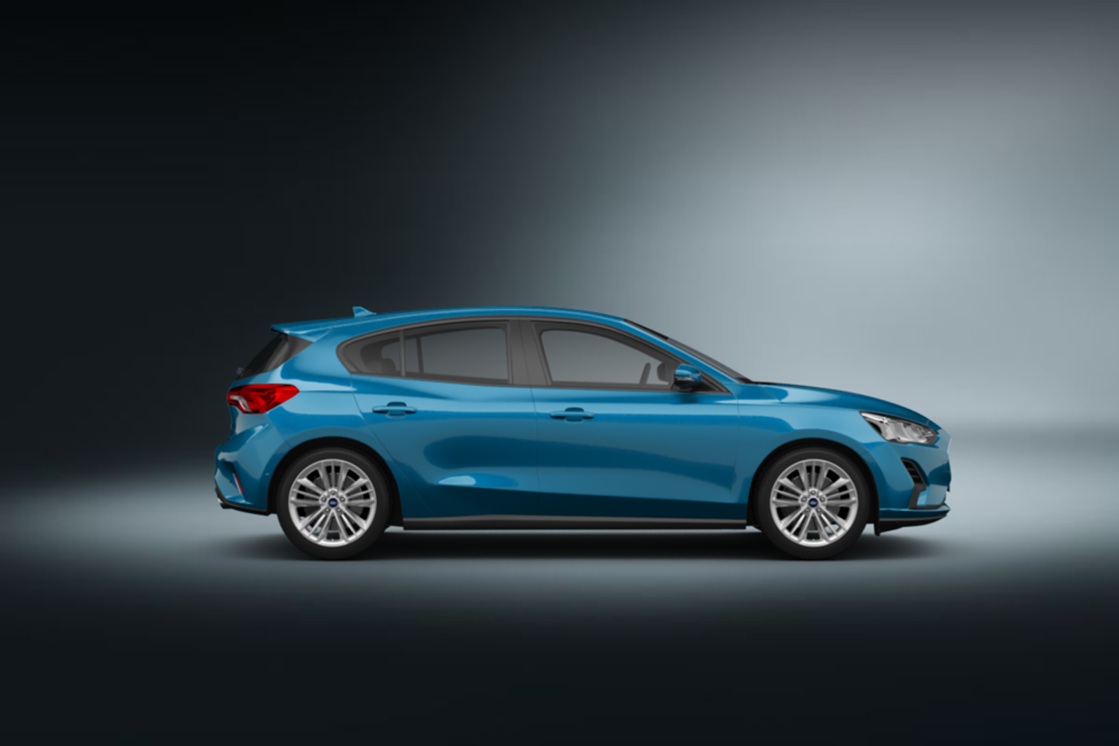 ford focus 5d blau 2018