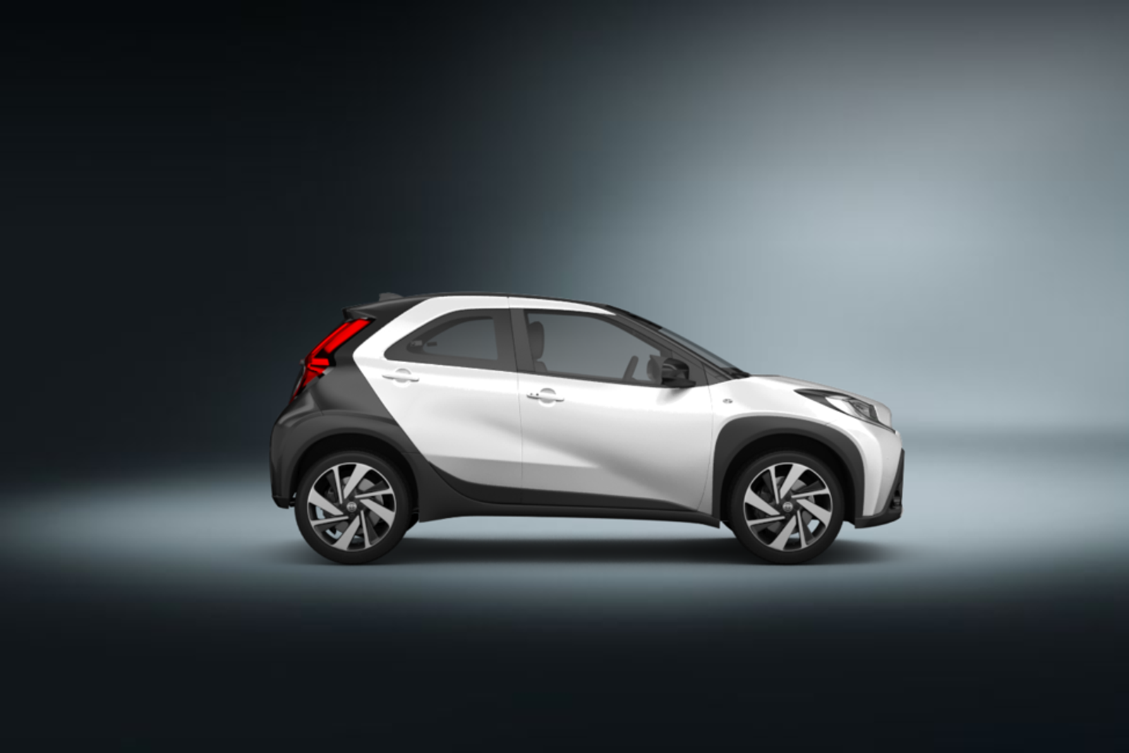 Toyota Aygo X automático para aluguer na SIXT em Portugal