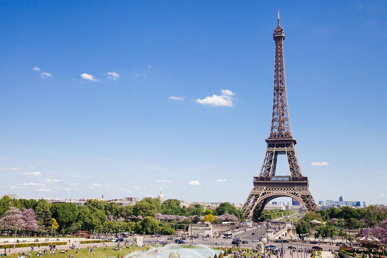 Paris und Berlin sind für Autofahrer gleichermaßen schwer zu navigieren