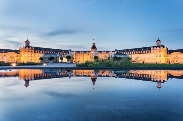 Karlsruhe können Sie am besten im Mietwagen kennenlernen