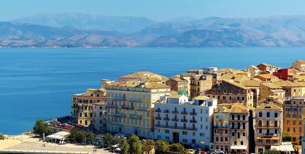 Mieten Sie einen Hyundai auf Korfu 2024 – Mieten Sie ein Auto zu