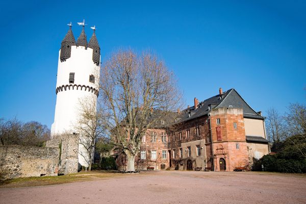 Ontdek Hanau in je huurauto