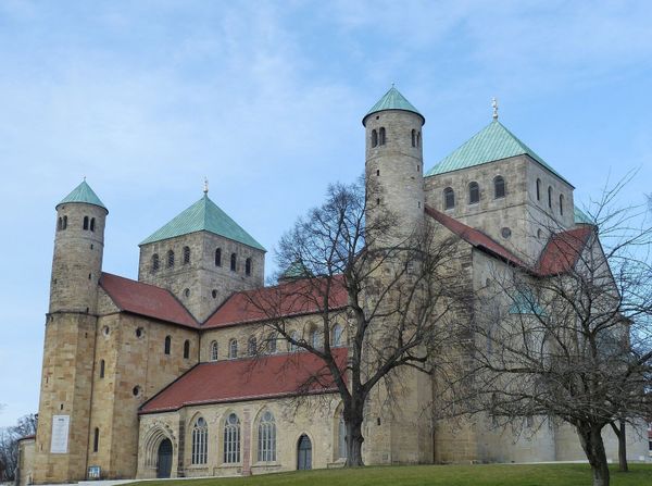 Mejore sus desplazamientos con nuestro servicio de alquiler de coches en Hildesheim