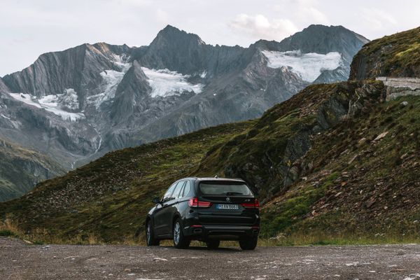 Wallis Car Rental Deals
