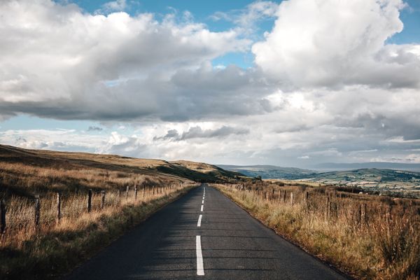 Explore Belfast with a Rental Car