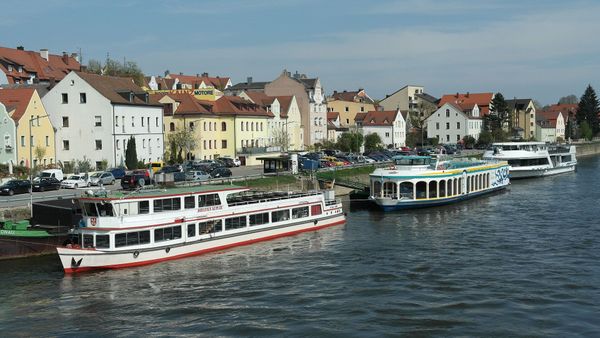 ¡Si viaja a Alemania, disponga del exclusivo alquiler de autos en Ratisbona!