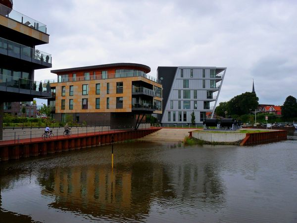 Une location de voiture à Stade Dollern pour visiter la ville et le district de Stade