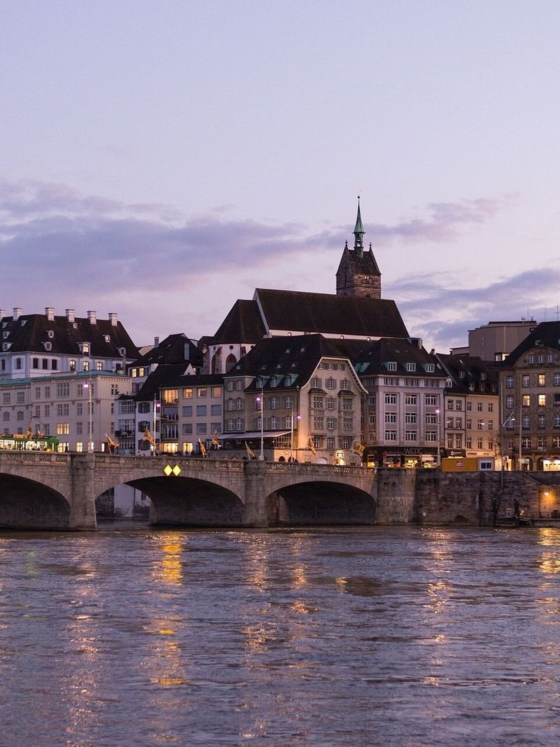Car rental at Basel Airport on Swiss side - SIXT rent a car