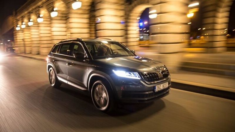 Long Term Car Rental in France | Huge Discounts on Premium Cars | SIXT